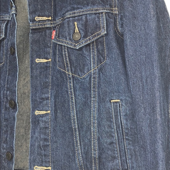 LEVI'S dark wash denim jacket - Picture 4 of 7